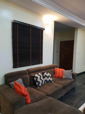 DELIGHTFUL ! 3 BEDROOM TERRACE DUPLEX EN-SUITE LEKKI AIRCON WiFi